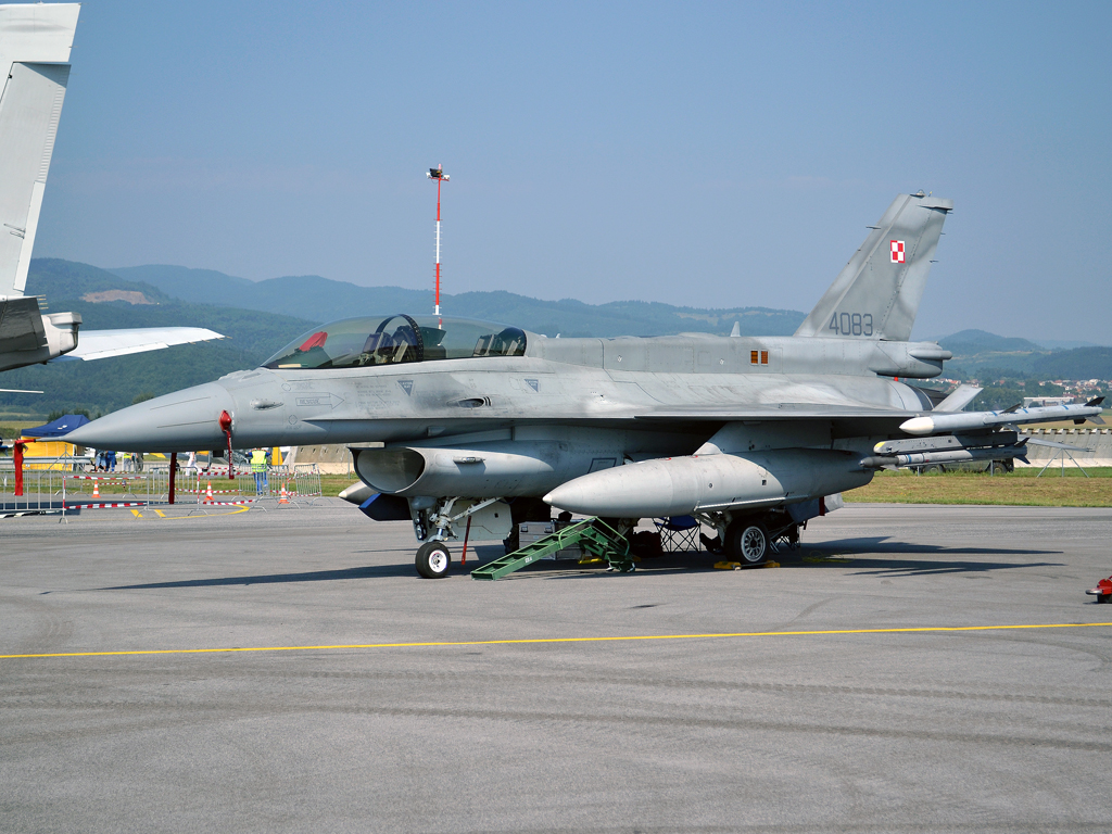 Lockheed Martin F-16DJ Fighting Falcon Poland Air Force 4083 Sliac (SLD/LZSL) August_27_2011