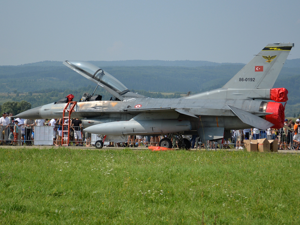 General Dynamics F-16D Fighting Falcon Turkey Air Force 86-0192 Sliac (SLD/LZSL) August_27_2011