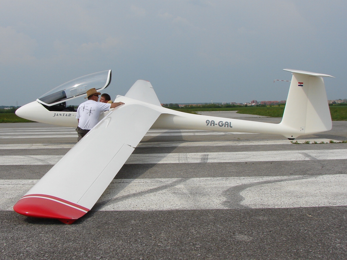 PZL-Bielsko SZD-48 Jantar Standard 3 Aeroklub Split 9A-GAL Osijek-Čepin (LDOC) May_01_2009