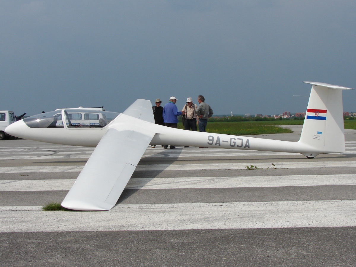 PZL-Bielsko SZD-41A Jantar Standard  Untitled 9A-GJA Osijek-Čepin (LDOC) May_1_2009