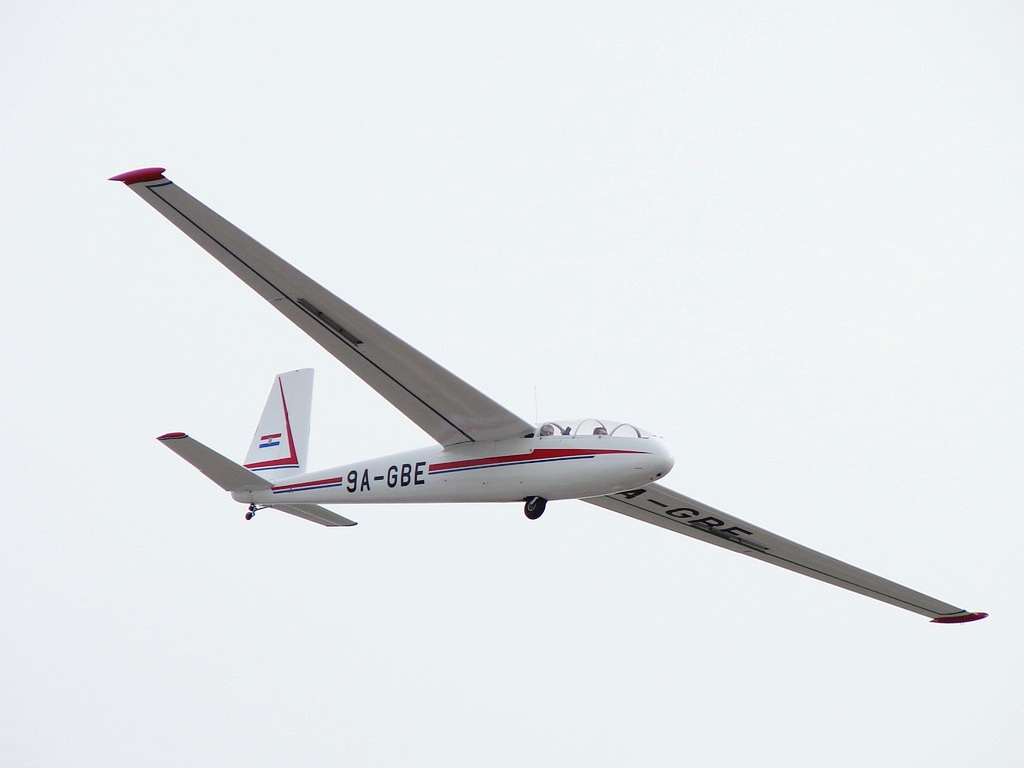 Blanik L-13 9A-GBE, Aeroklub Osijek, Osijek-Čepin (OSI/LDOC) 2009.