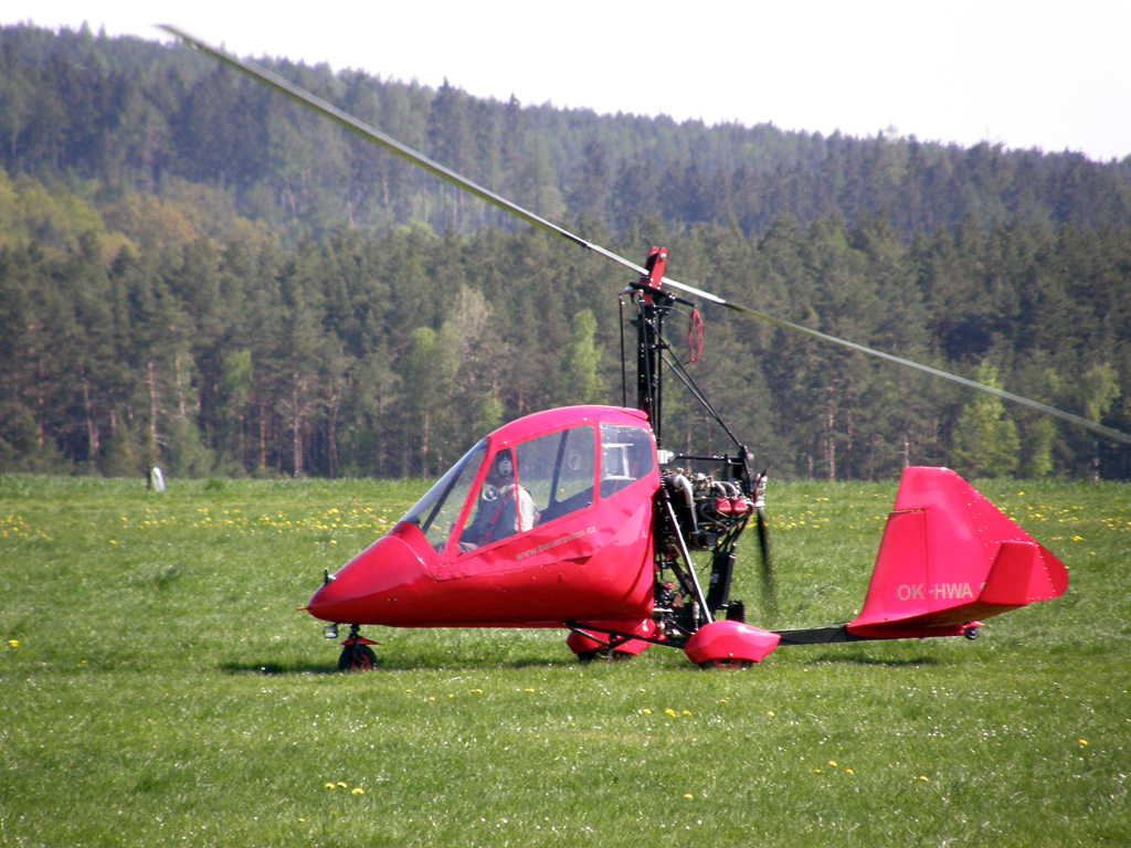 Bauer Avion BA.D 12 Untitled OK-HWA07 Plzen_Plasy (LKPS) May_01_2011