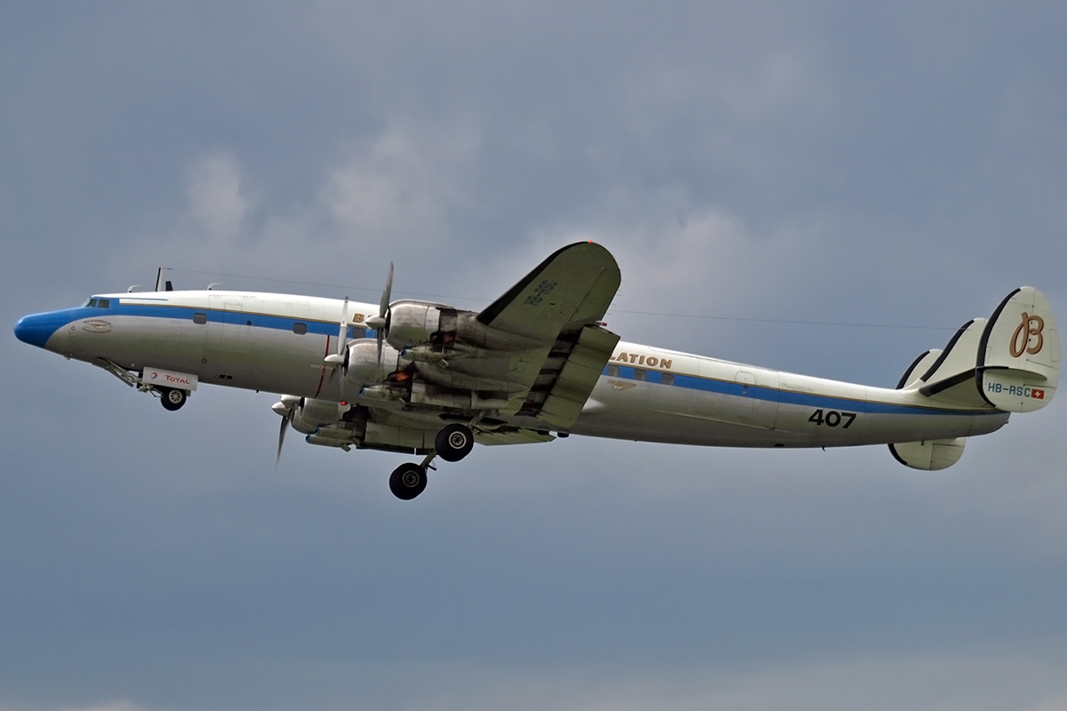 Lockheed C-121C Super Constellation (L-1049F) Breitling (SCF) HB-RSC Paris_Le_Bourget June_23_2007