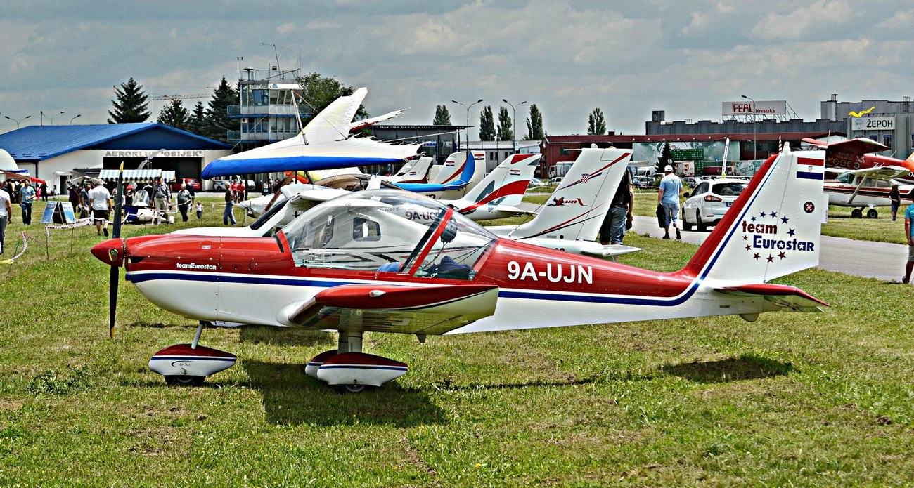 TL UltralEvektor-Aerotehnick EV-97R Eurostar 9A-UJN Untiteld Osijek Cepin (LDOC) June_21_2014.