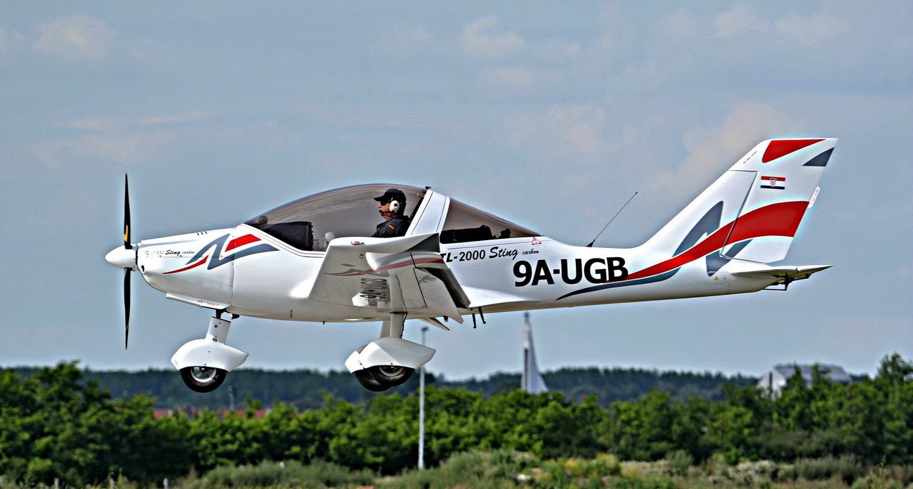 TL Ultralight TL-2000 Sting Carbon 9A-UGB Untiteld Osijek Cepin (LDOC) June_21_2014.