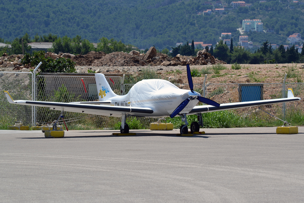 Aerospool WT-9 Dynamic Professional OK Aviation Group OK-WOW Split_Resnik (SPU/LDSP) August_6_2011