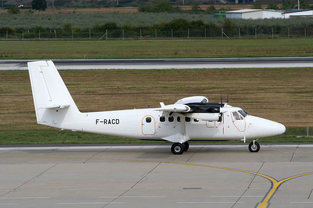 DHC-6-300 Twin Otter France Air Force F-RACD Zagreb_Pleso (ZAG/LDZA) September_8_2011