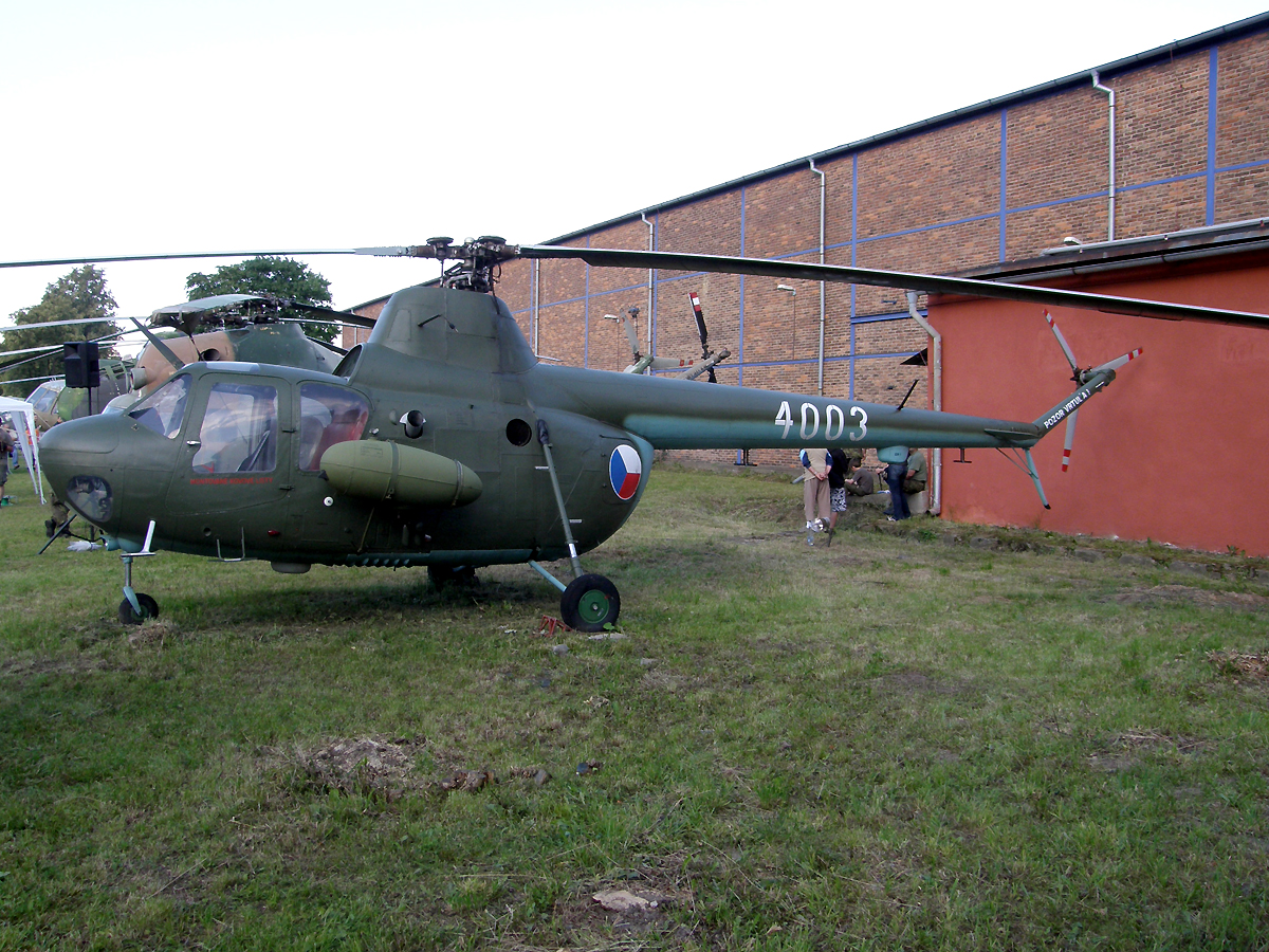 Mil Mi-1M Czech Air Force 4003 Prague_Kbely (LKKB) June_20_2009