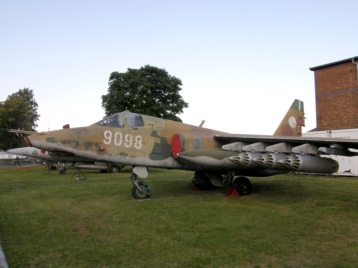 Sukhoi Su-25K Czech Air Force 9098 Prague_Kbely (LKKB) June_20_2009