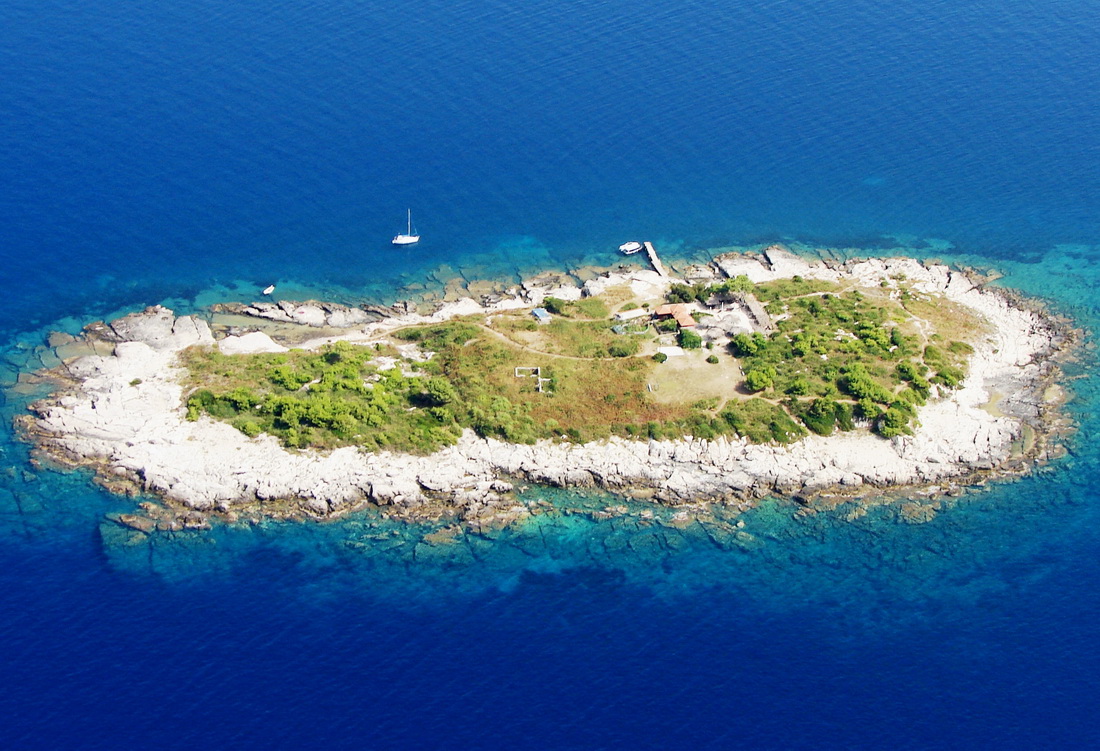 Adriatic Coast from Cessna 172, 9A-DDK, September_7_2008.