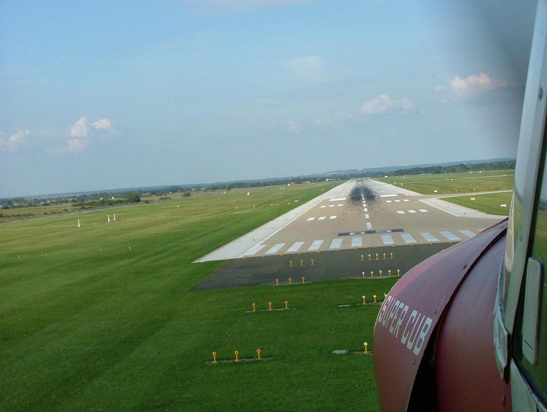 Piper PA-18-150 Super Cub, Zagreb, Pleso, prag 05