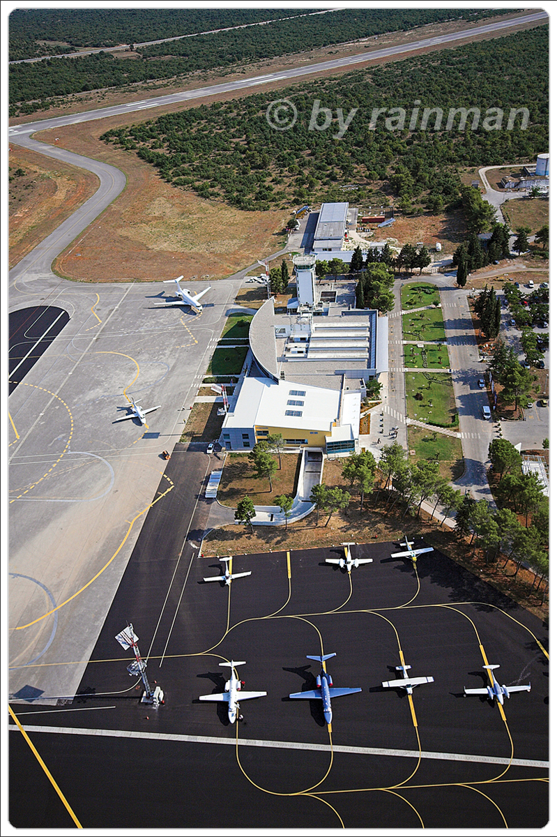 Zemunik Zadar Airport July_20_2007 D