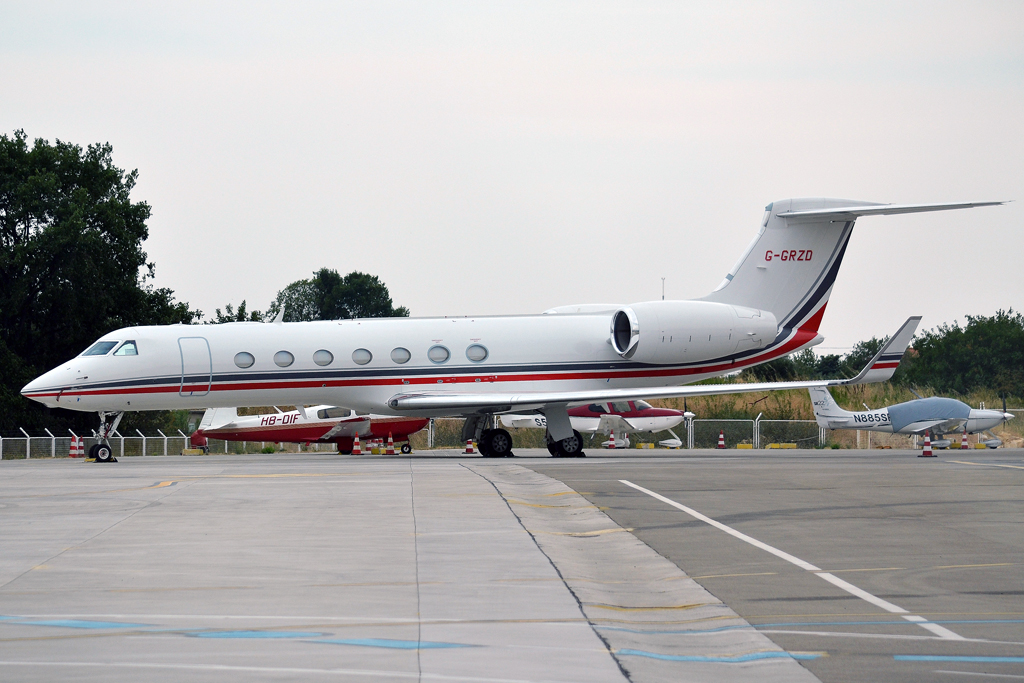 Gulfstream Aerospace G-V-SP G550 TAG Aviation G-GRZD Split_Resnik (SPU/LDSP) August_20_2013