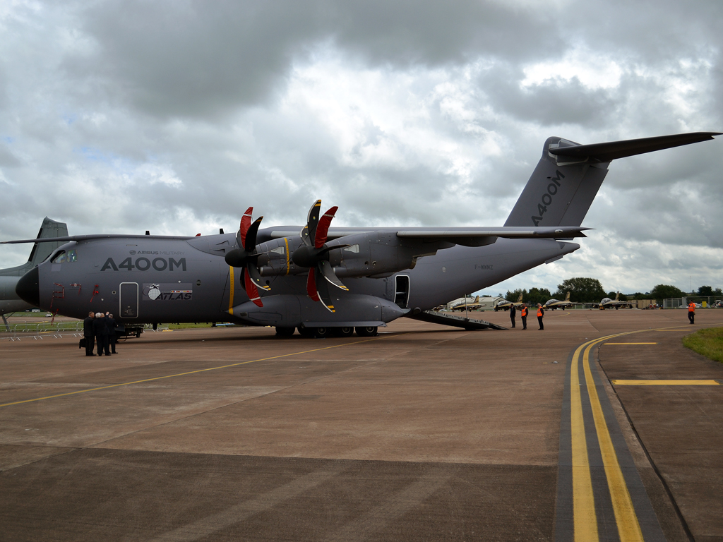 Airbus A400M Atlas Airbus Industrie F-WWMZ Fairford (FFD/EGVA) July_07_2012