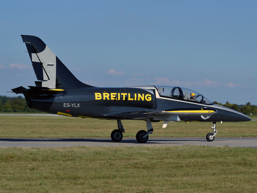 Aero L-39C Albatros Breitling Jet Team ES-YLX Hradec_Kralove (LKHK) September_03_2011