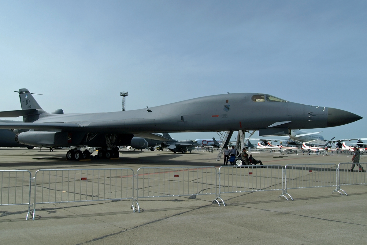 Rockwell B-1B Lancer USAF 86-0140 Berlin_Schonefeld May_29_2008