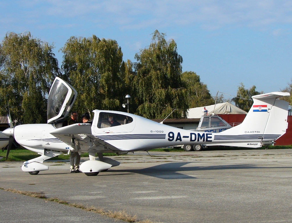 Diamond DA-40D Diamond Star TDI 9A-DME Osijek-Čepin (OSI/LDOC) 2008