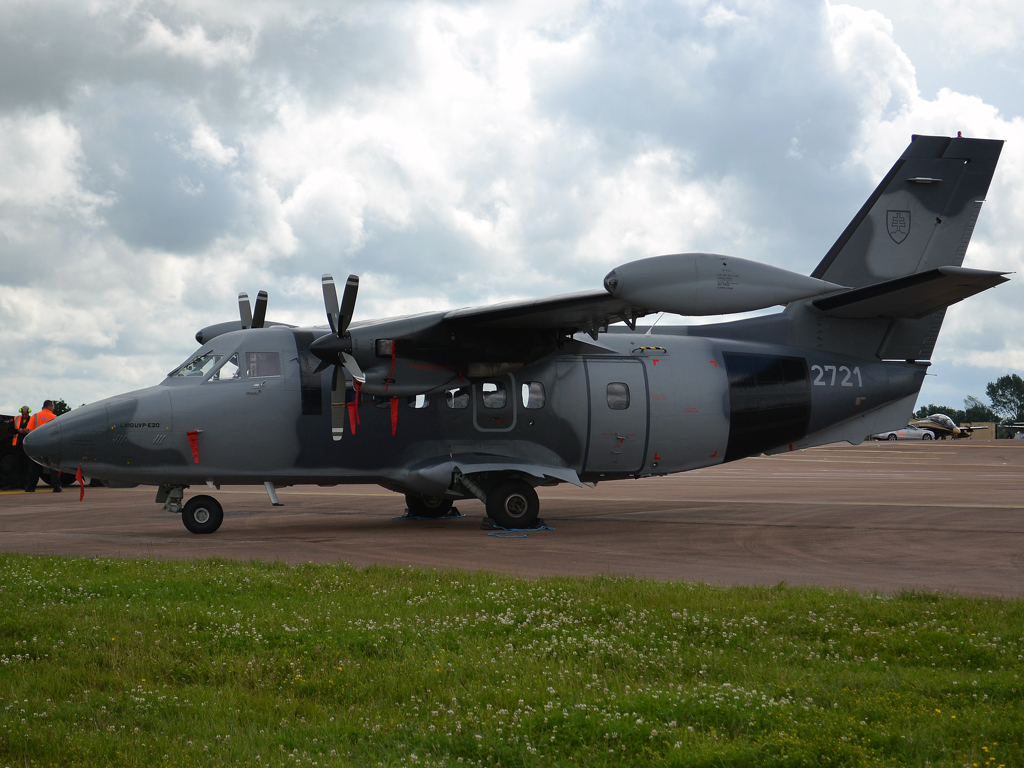 Let L-410UVP-E20 Turbolet Slovakia Air Force 2721 Fairford (FFD/EGVA) July_07_2012