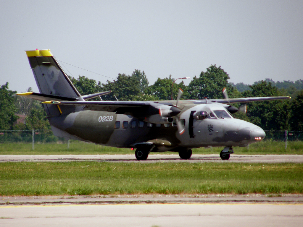 Let L-410T Turbolet Czech Air Force 0928 Hradec_Kralove (LKHK) May_21_2011