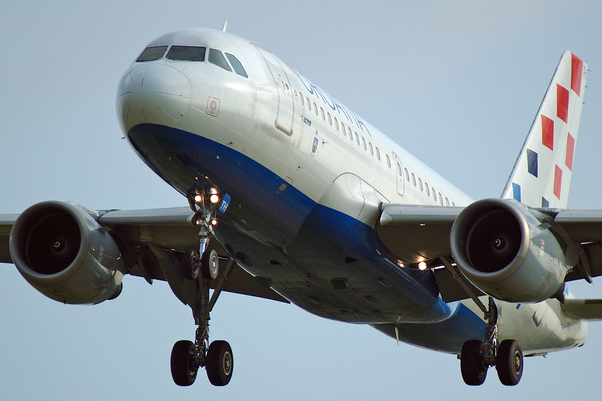 A319-112 Croatia Airlines 9A-CTH Zagreb_Pleso June_4_2007