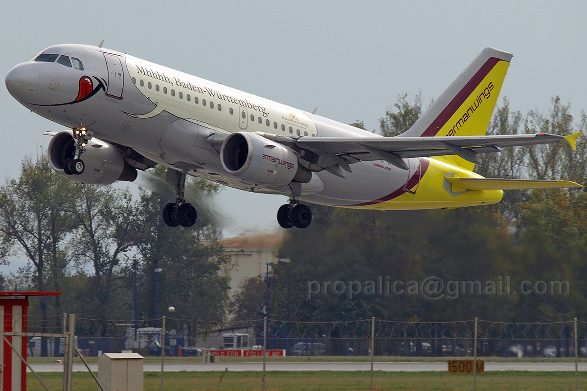 A319-112 Germanwings D-AKNM Zagreb_Pleso October_21_2007