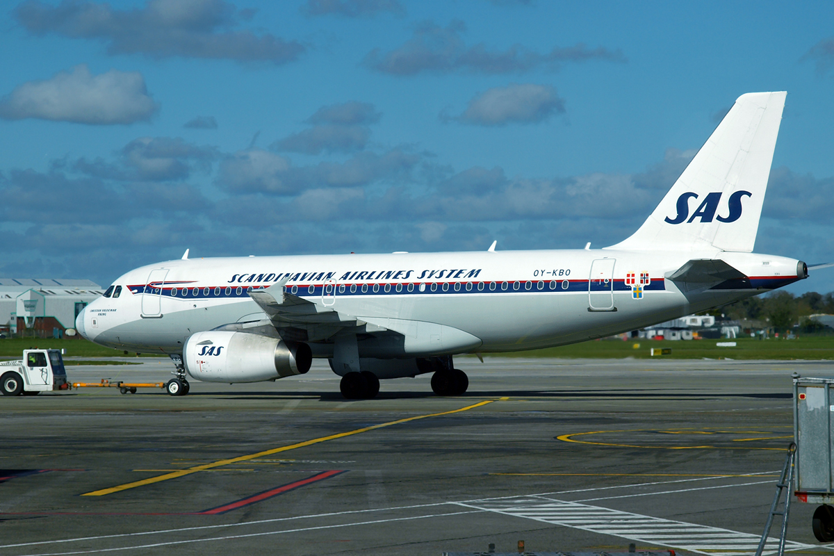 A319-131 Scandinavian Airlines - SAS OY-KBO Dublin_Collinstown April_11_2009