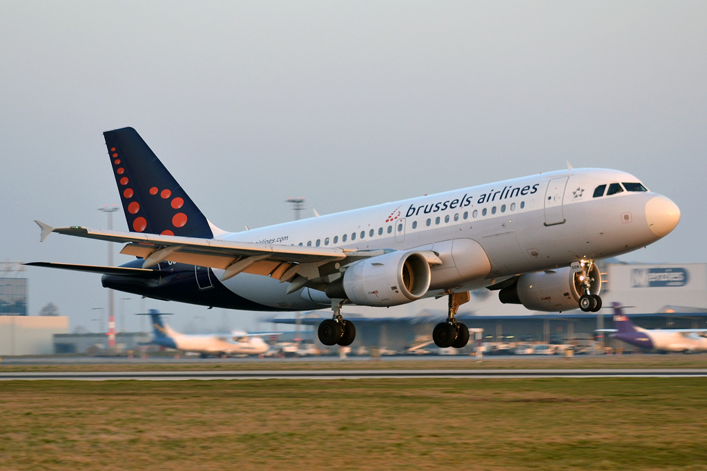 A319-111 Brussels Airlines OO-SSW Prague_Ruzyne (PRG/LKPR) March_14_2014