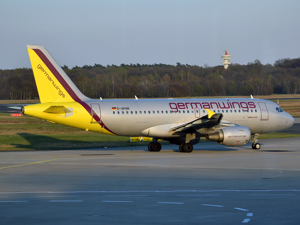 A319-112 Germanwings D-AKNR Cologne_Bonn (CGN/EDDK) April_08_2012