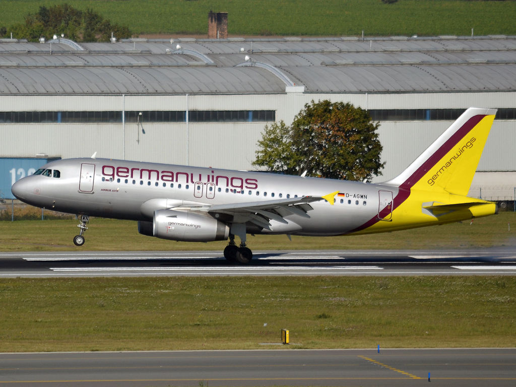 A319-132 Germanwings D-AGWN Prague_Ruzyne (PRG/LKPR) October_2_2011