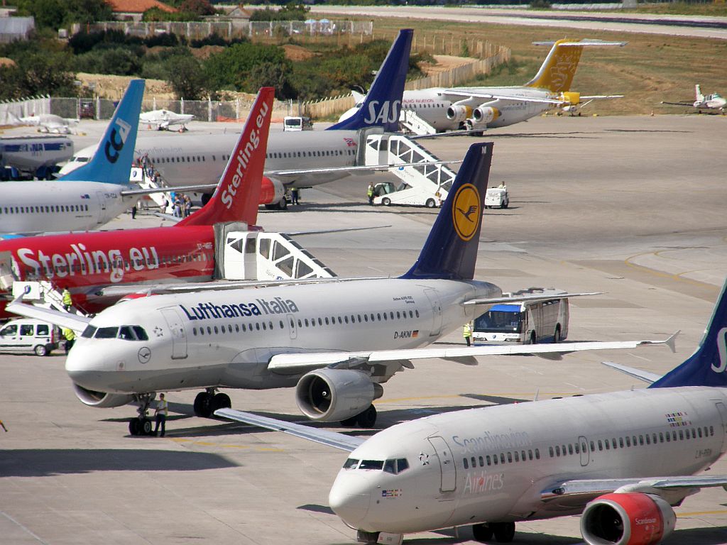 A319-112 Lufthansa Italia D-AKNI Split_Resnik (SPU/LDSP) August_7_2010