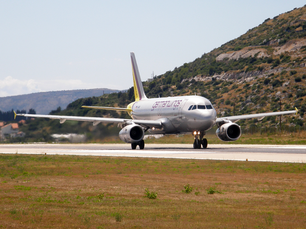 A319-132 Germanwings D-AGWC Split_Resnik (SPU/LDSP) August_7_2010