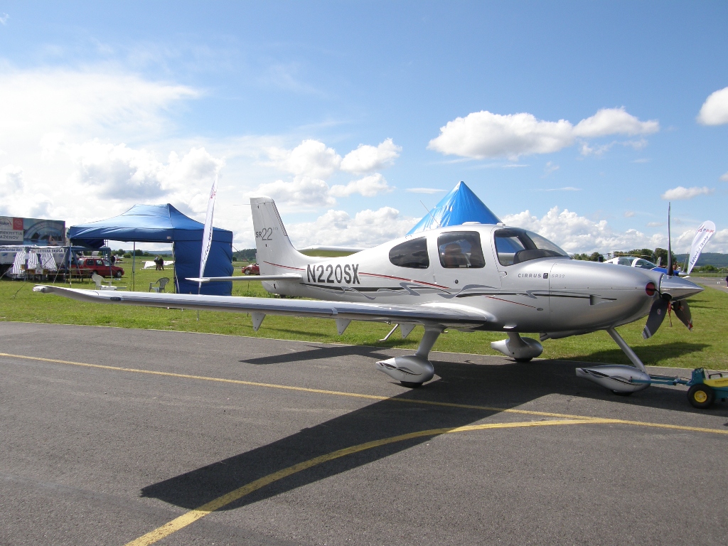 Cirrus SR-22 Untitled N220SX Pribram_Dlouha_Lhota May_30_2010