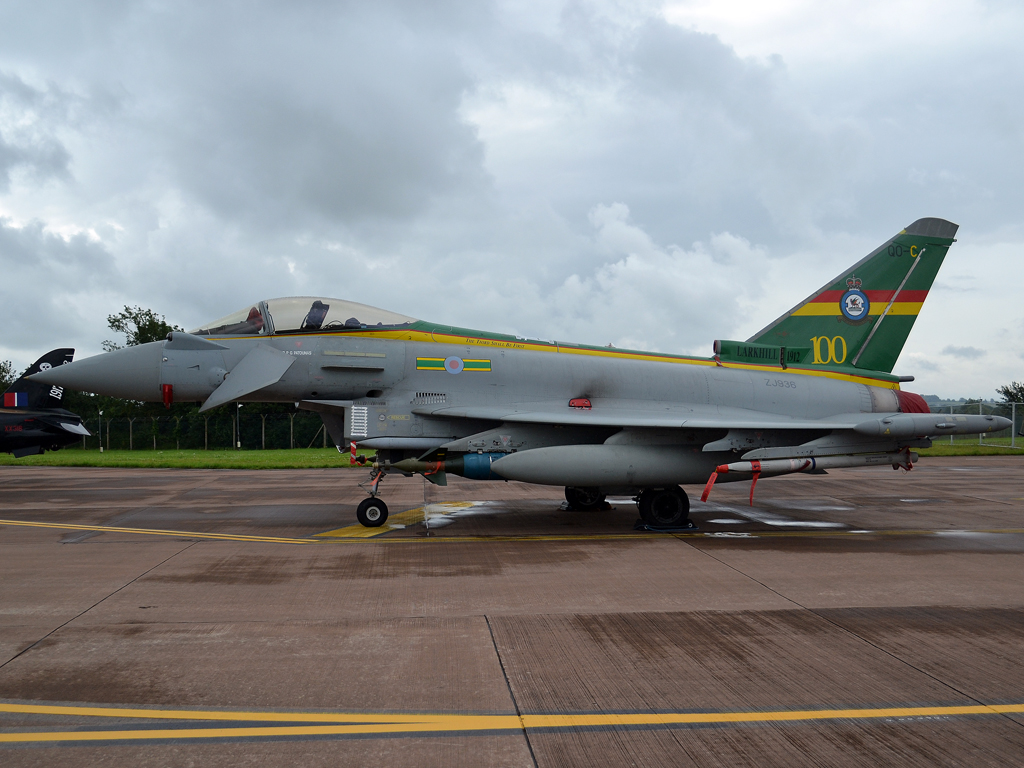 Eurofighter EF-2000 Typhoon FGR4 UK Royal Air Force ZJ936 Fairford (FFD/EGVA) July_07_2012