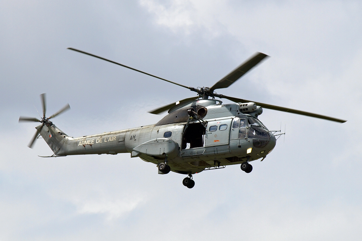 Aerospatiale SA-330B Puma France Air Force 1321/AH Paris_Le_Bourget June_23_2007