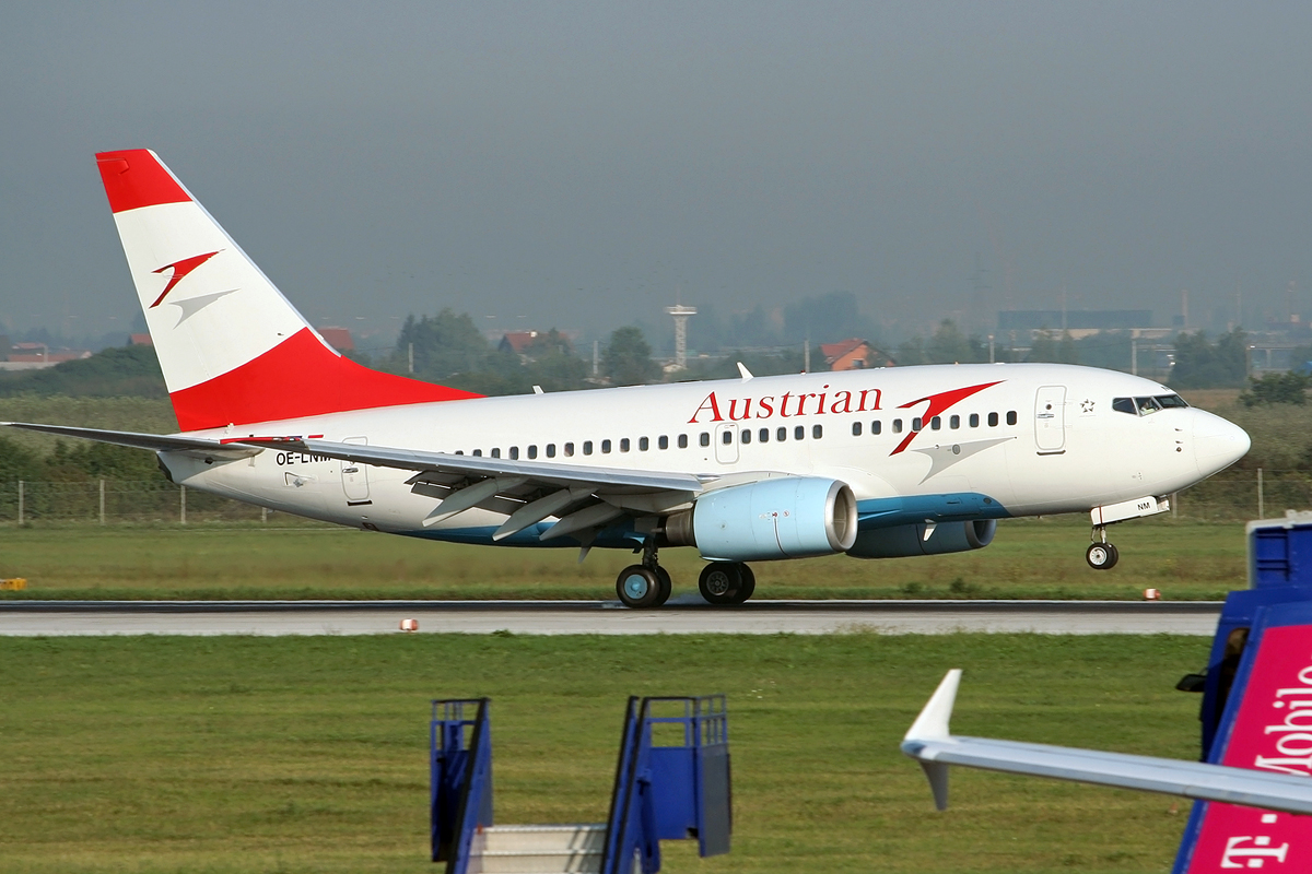 B737-6Z9 Austrian Airlines OE-LNM Zagreb_Pleso August_28_2008