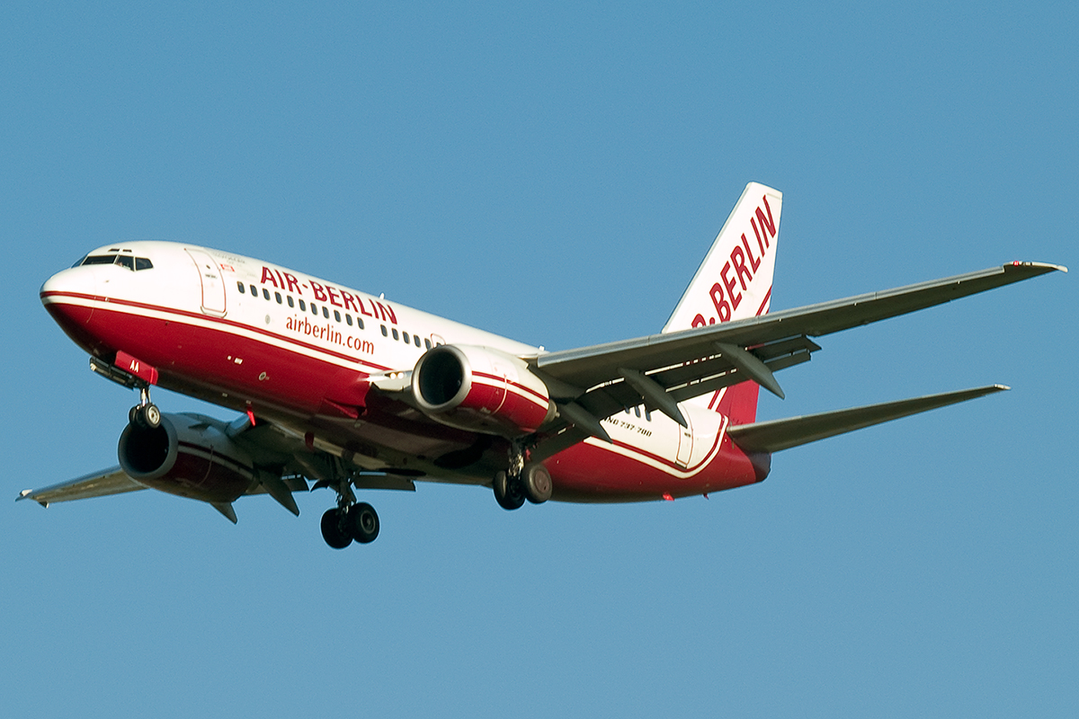 B737-76Q Air Berlin D-ABAA Wien_Schwechat April_8_2007