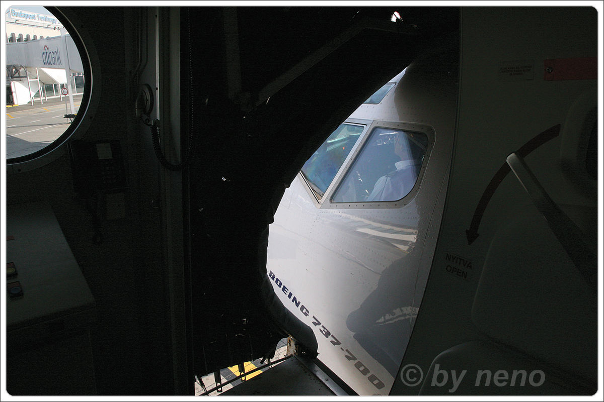 B737-7Q8 Malev Hungarian Airlines HA-LOH Budapest Ferihegy June_25_2007