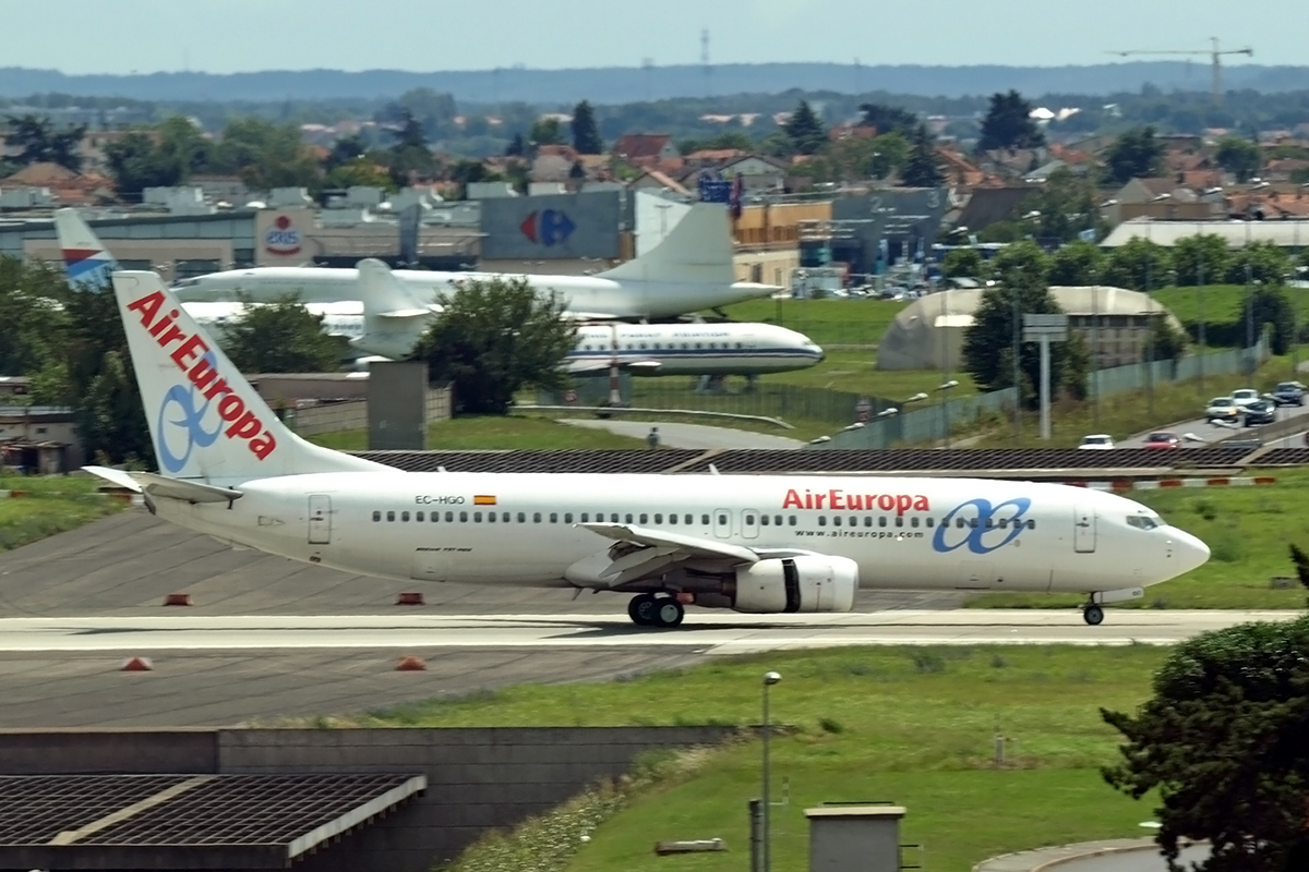 B737-85P Air Europa EC-HGO Paris_Orly June_25_2007