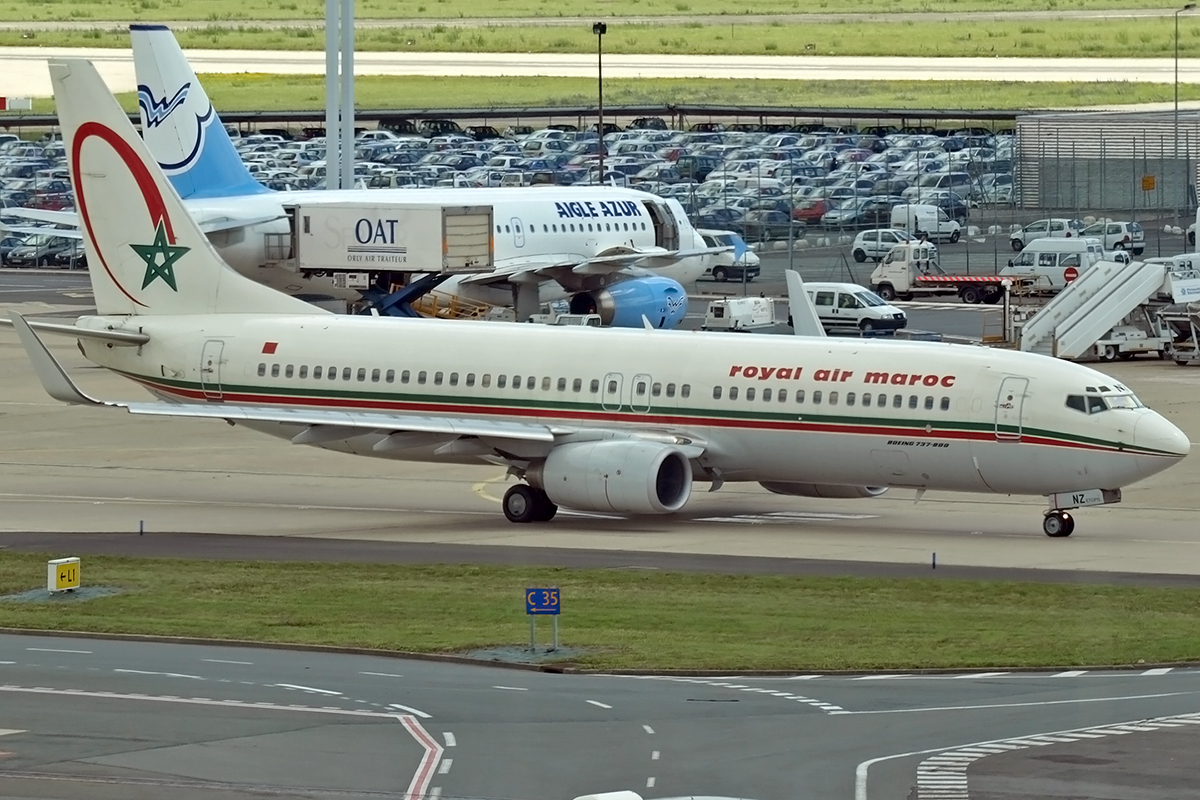 B737-8B6 Royal Air Maroc (RAM) CN-RNZ Paris_Orly_Sud June_25_2007