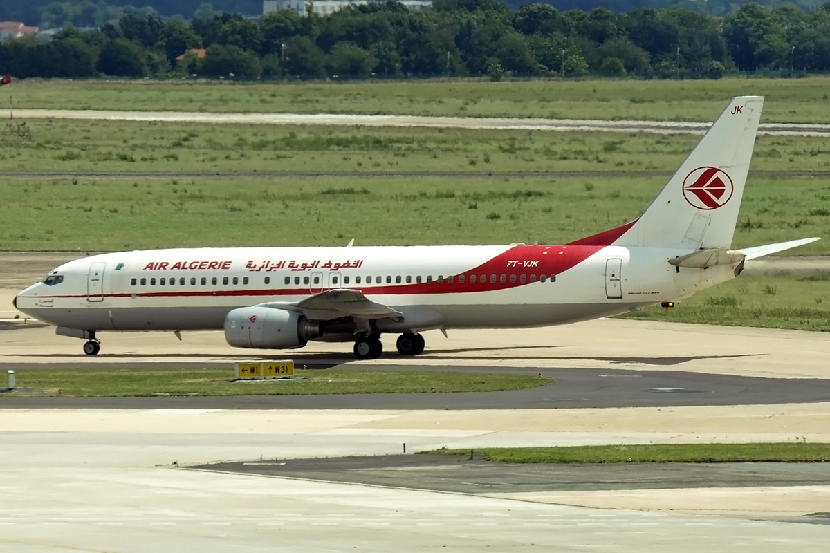 B737-8D6 Air Algerie 7T-VJK Paris_Orly_Sud June_25_2007