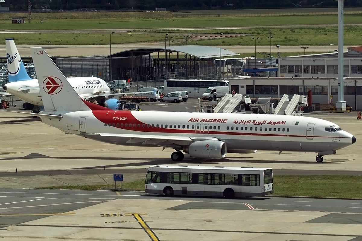 B737-8D6 Air Algerie 7T-VJM Paris_Orly_Sud June_25_2007