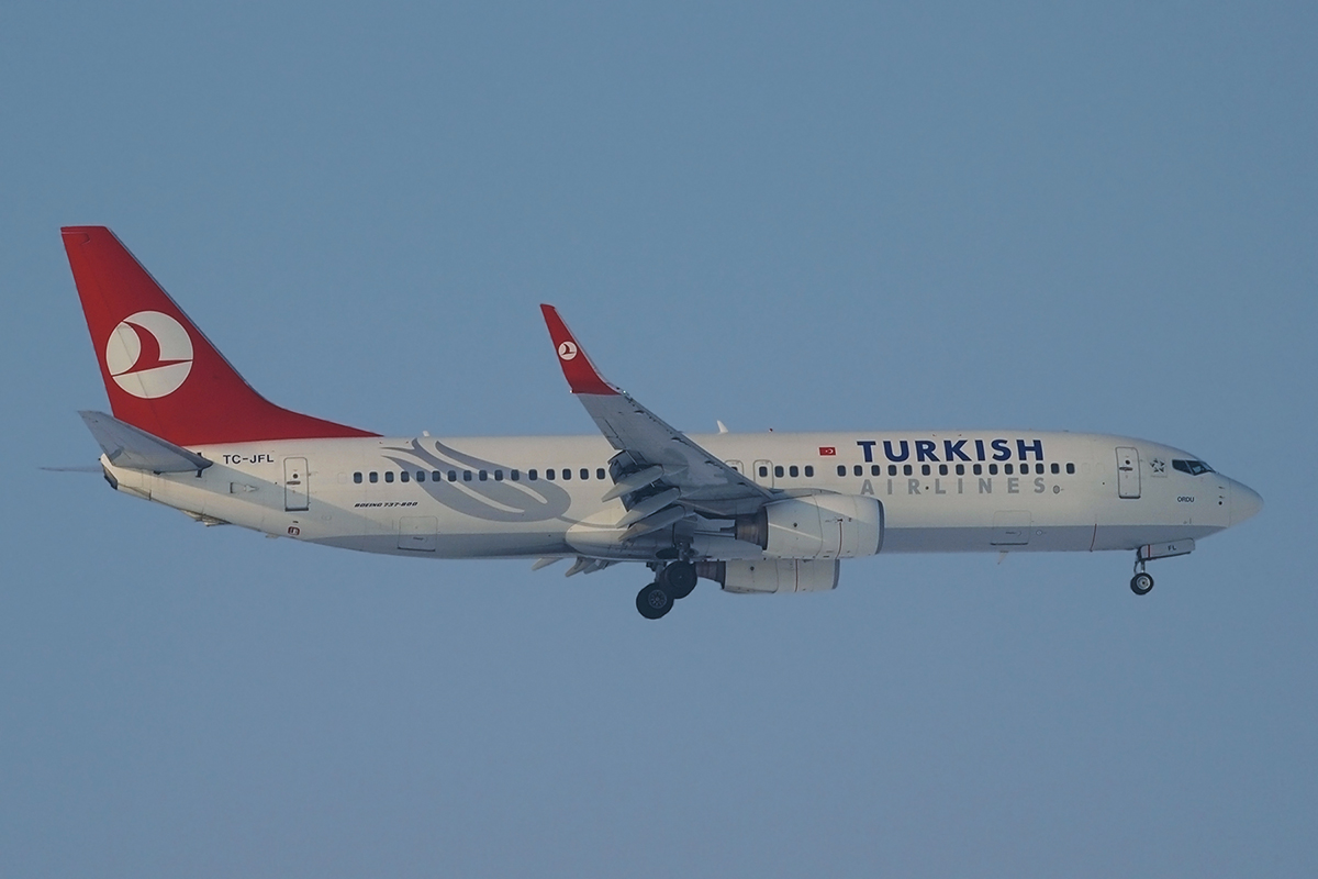 B737-8F2 Turkish Airlines TC-JFL Zagreb_Pleso December_20_2009