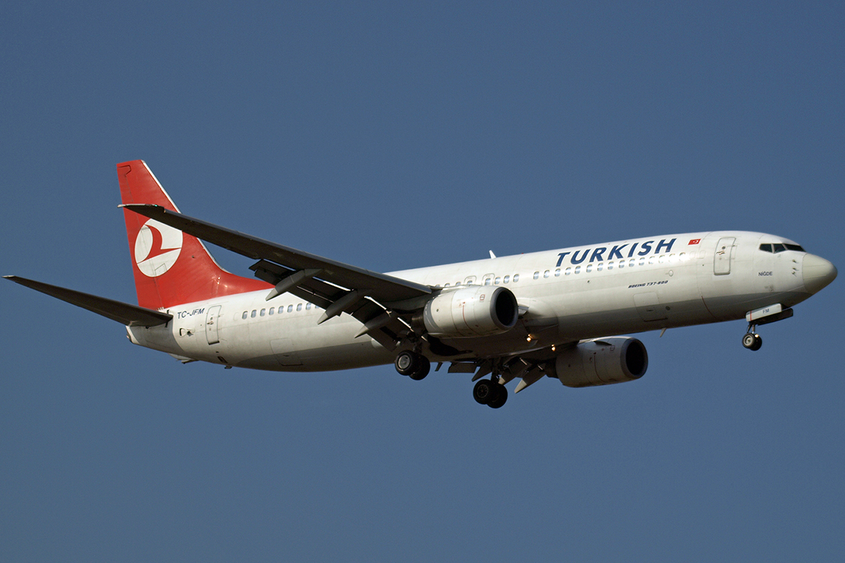 B737-8F2 Turkish Airlines TC-JFM Zagreb_Pleso February_13_2008