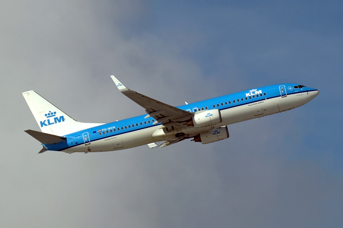 B737-8K2 KLM - Royal Dutch Airlines PH-BTI Amsterdam_Schiphol March_24_2008