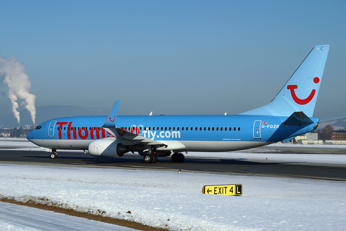 B737-8K5 Thomsonfly (Thomson Airways) G-FDZB Salzburg January_16_2010