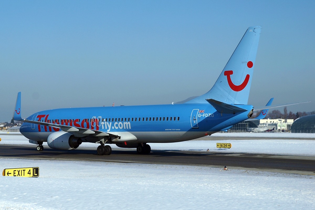 B737-8K5 Thomsonfly (Thomson Airways) G-FDZG Salzburg January_16_2010