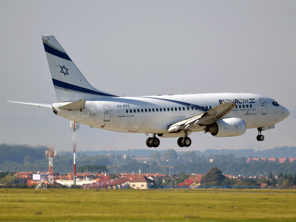 B737-758 El Al Israel Airlines 4X-EKE Prague_Ruzyne (PRG/LKPR) September_30_2012