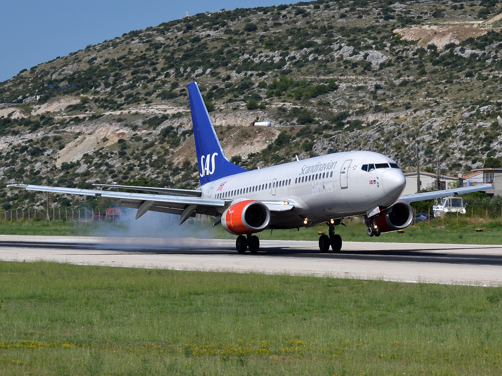 B737-783 SAS Scandinavian Airlines LN-RNN Split_Resnik (SPU/LDSP) August_6_2011