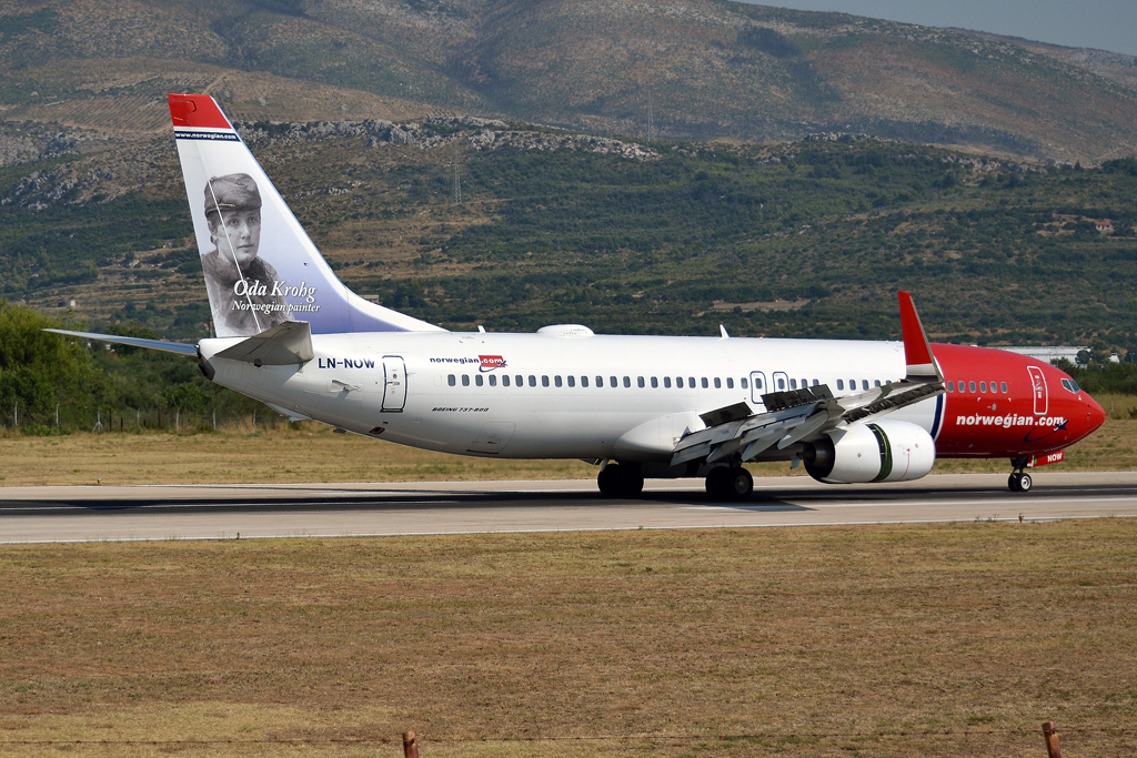 B737-8JP Norwegian Air Shuttle LN-NOW Split_Resnik (SPU/LDSP) August_09_2013