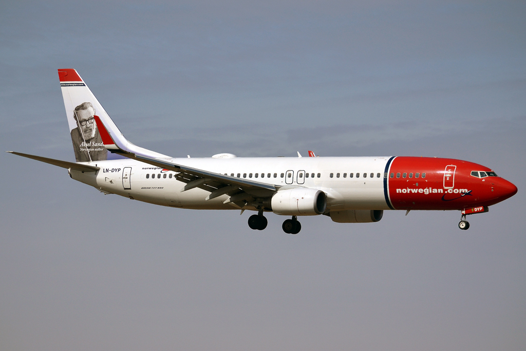 B737-8JP Norwegian Air Shuttle LN-DYP Prague_Ruzyne (PRG/LKPR) March_24_2013